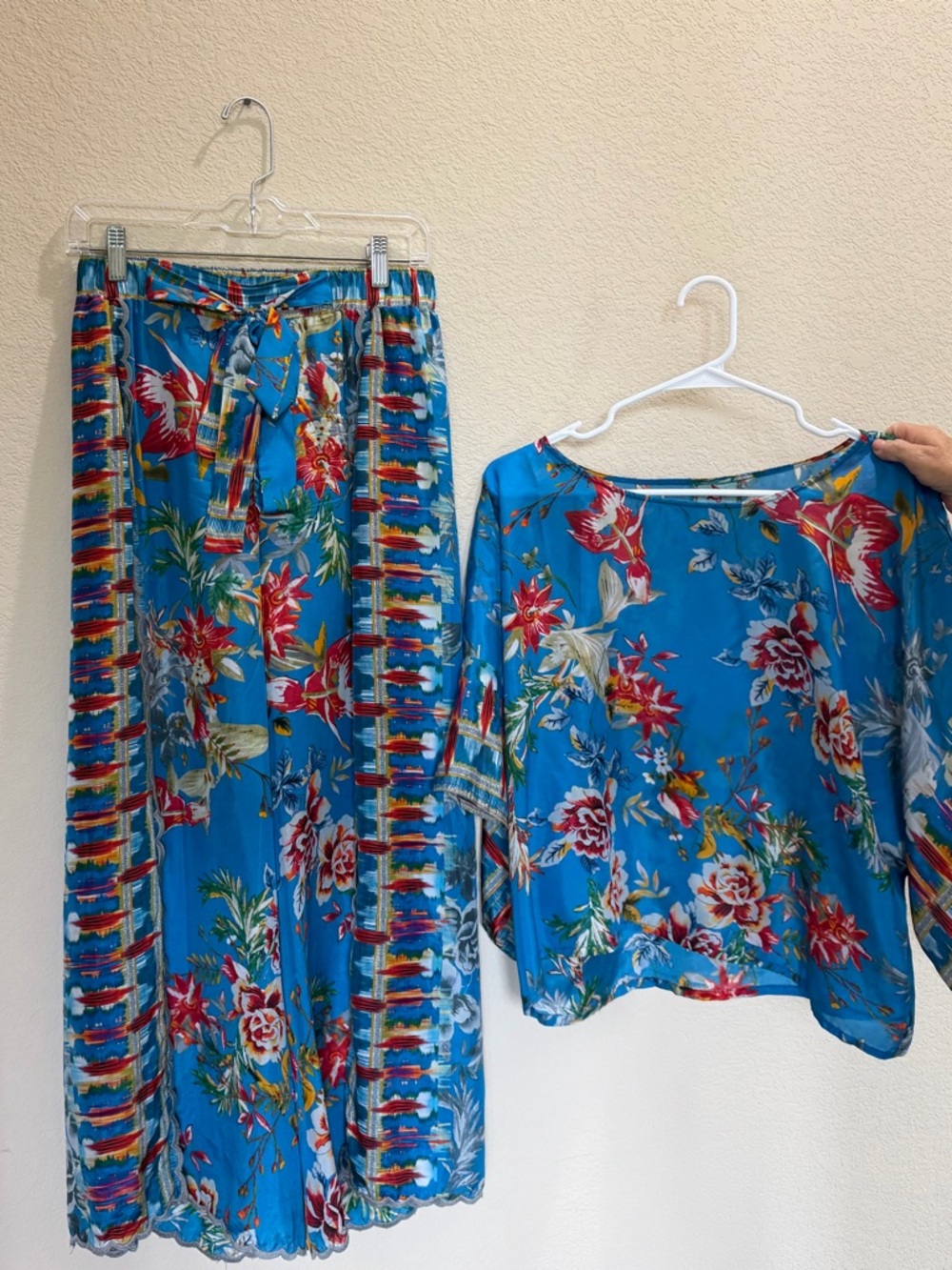 ❣️ Johnny Was Pants & top 2 piece outfit worn once XS/S BEACH WEDDING CRUISE